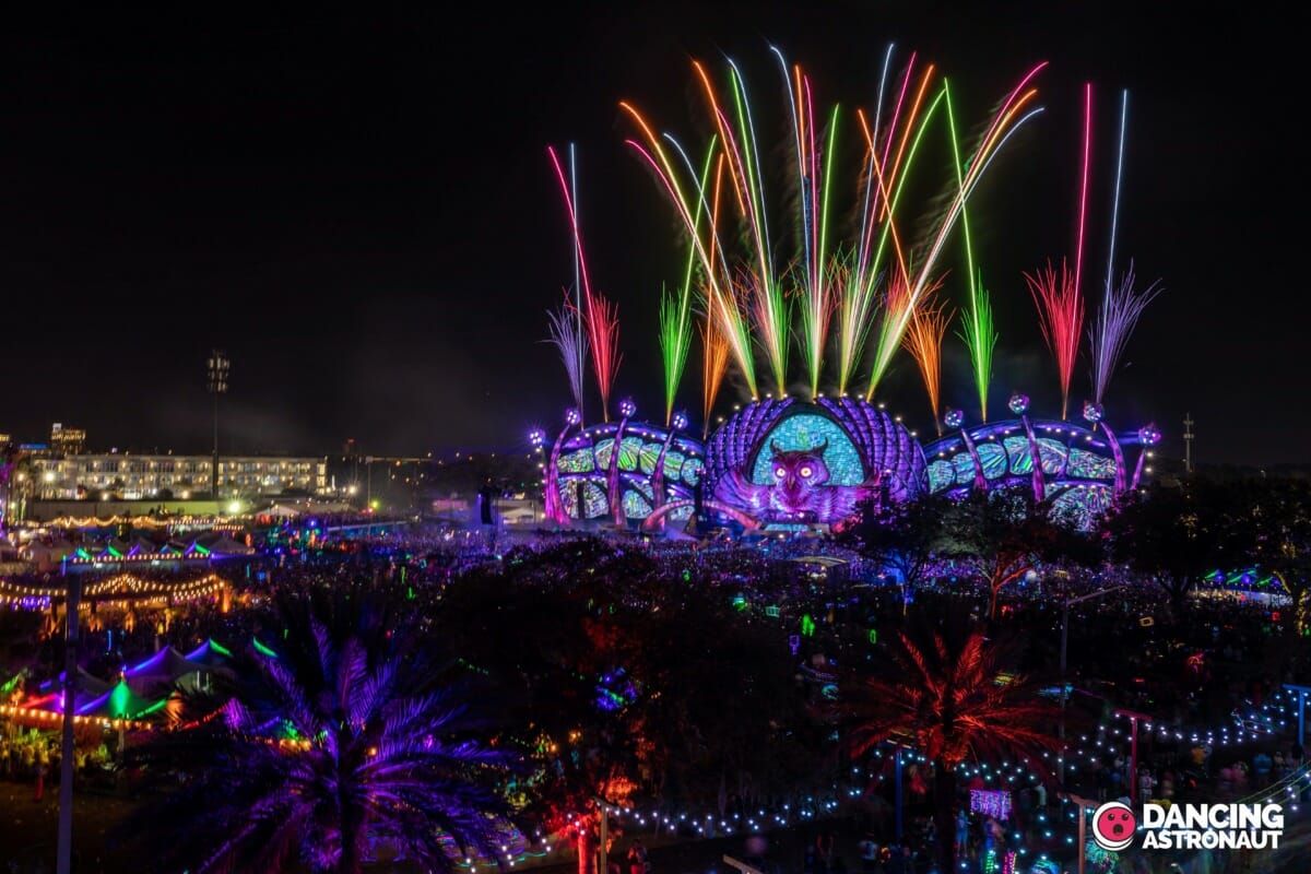 EDC Orlando rings in 10th anniversary with stunning return to Tinker Field [Photos by Dumarys Espaillat / Msmoonlightarts]2Z9A6876