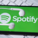 After request from Adele, Spotify removes shuffle button as default album streaming optionSpotify