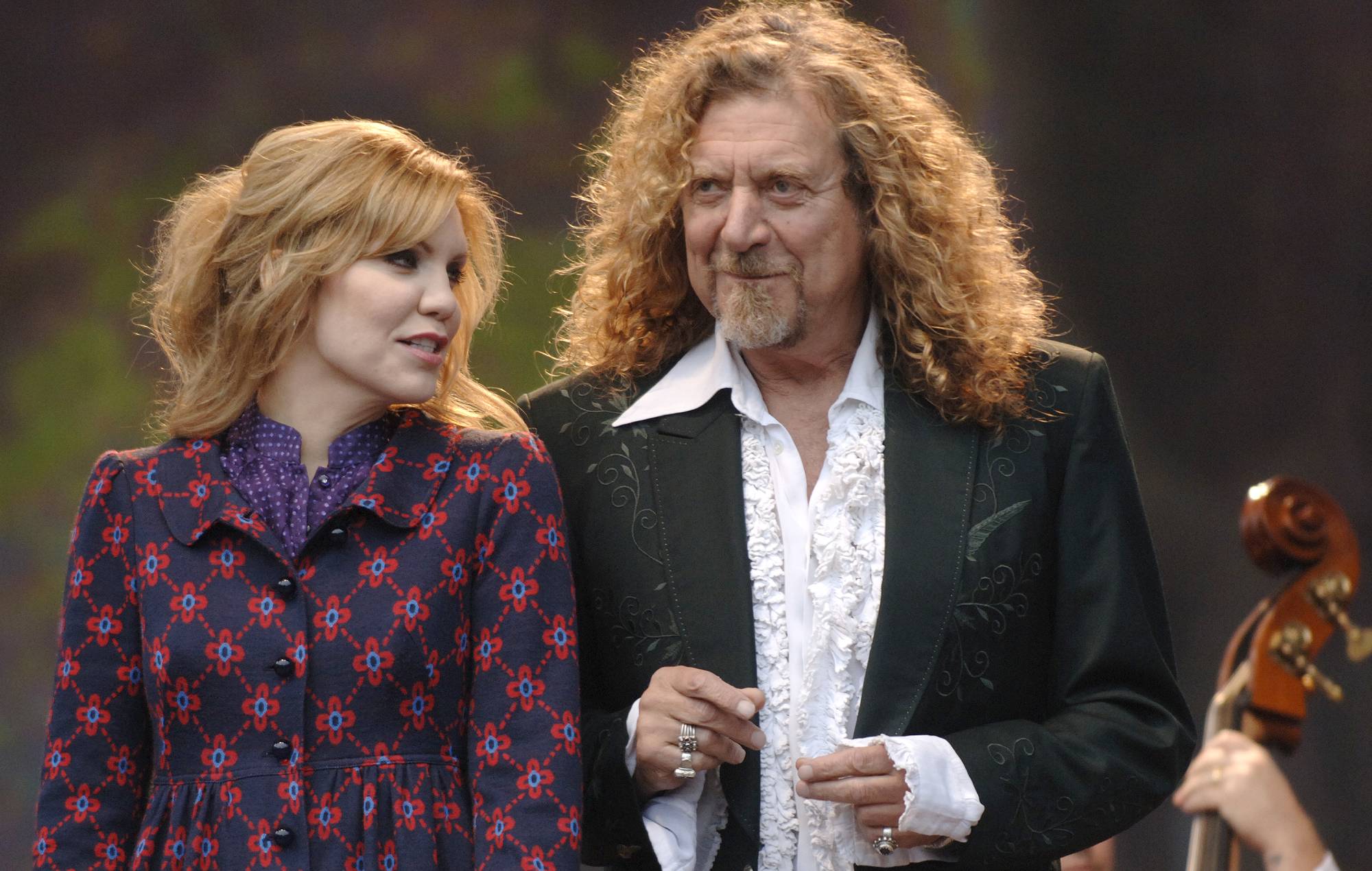 Alison Krauss and Robert Plant