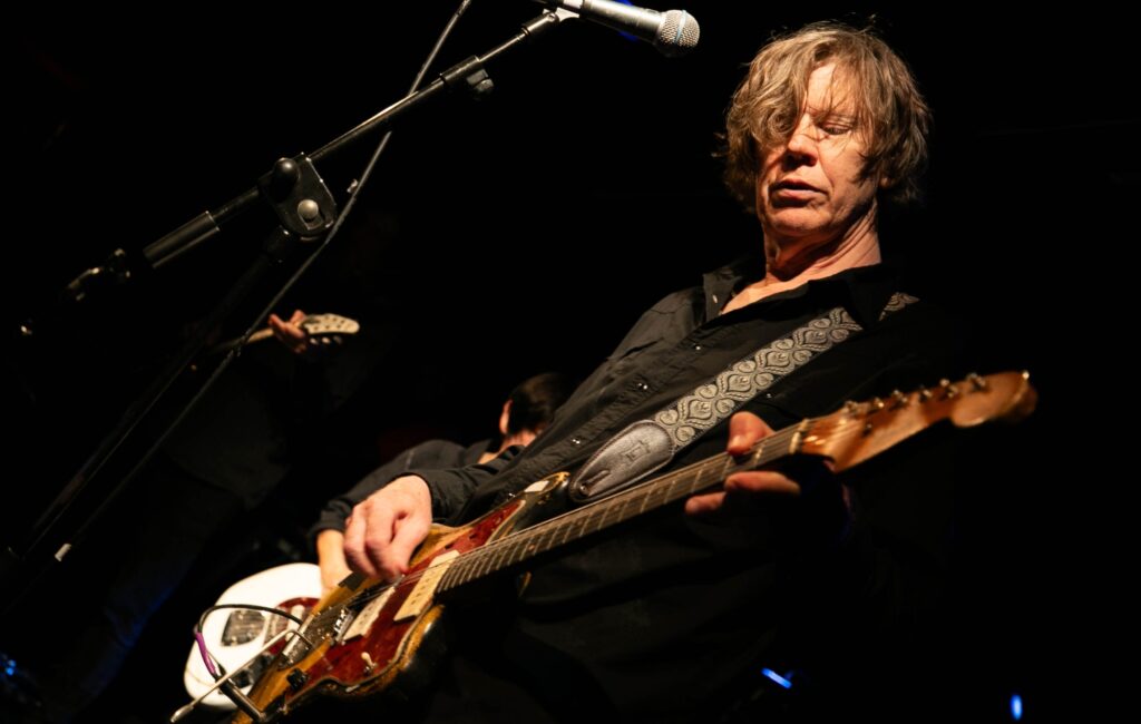 sonic-youth-co-founder-thurston-moore-shares-health-update,-says-prognosis-is-“very-good”