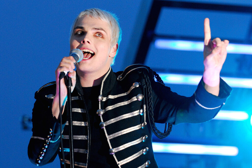 why-did-my-chemical-romance’s-gerard-way-write-‘cancer’?