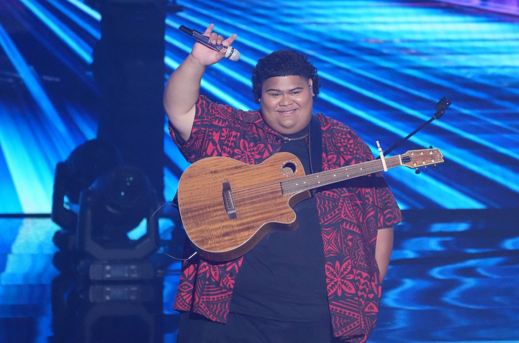 watch-‘american-idol’-winner-iam-tongi-deliver-a-laid-back-cover-of-a-morgan-wallen-‘dangerous’-hit