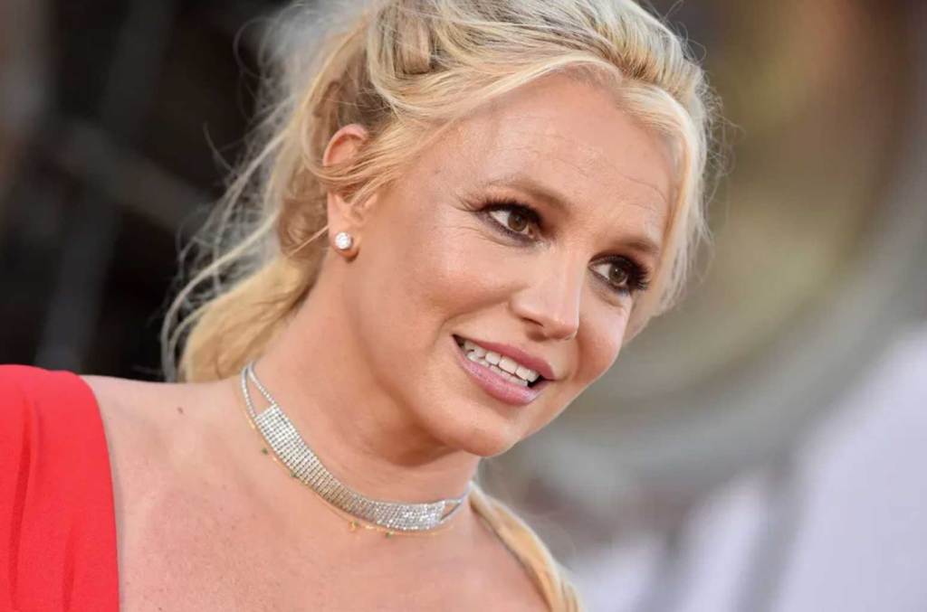 britney-spears-says-her-book-is-‘the-highest-selling-celebrity-memoir-in-history,’-thanks-fans-for support