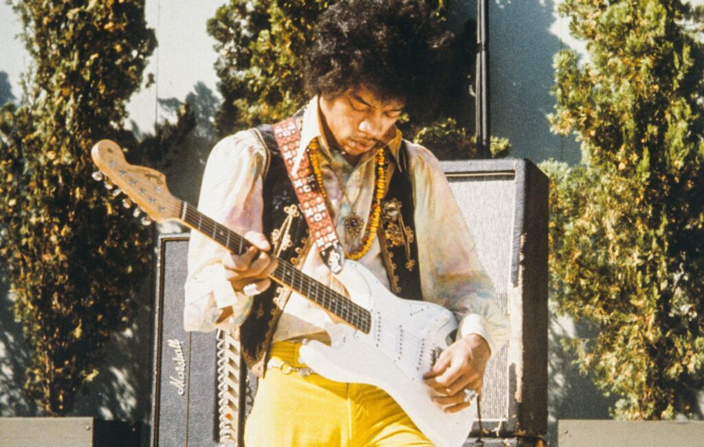 watch-an-exclusive-jimi-hendrix-experience’-mini-doc,-‘from-the-monkees-to-the-hollywood-bowl’