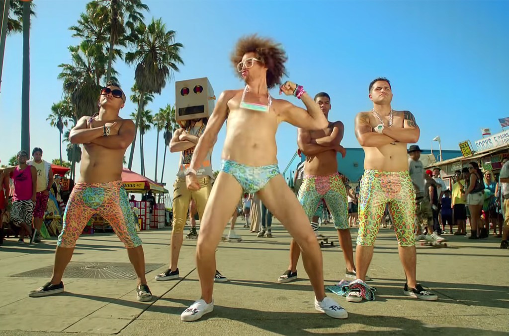 lmfao’s-‘sexy-and-i-know-it’-shuffles-to-one-billion-youtube views