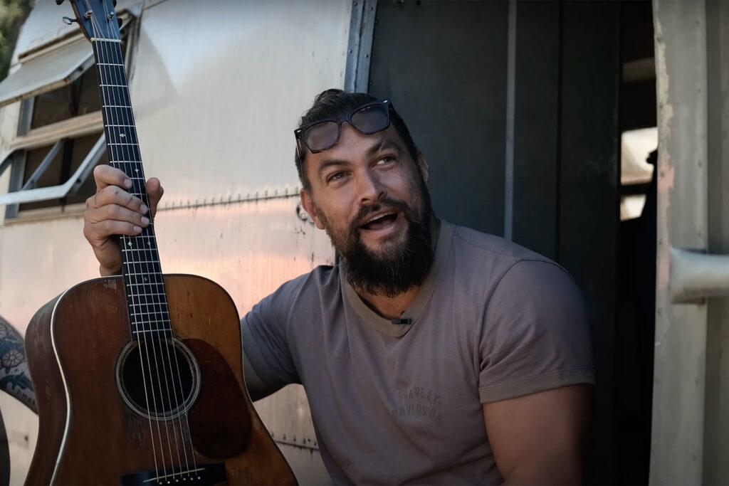 jason-momoa-adds-1934-original-‘holy-grail’-guitar-to-collection