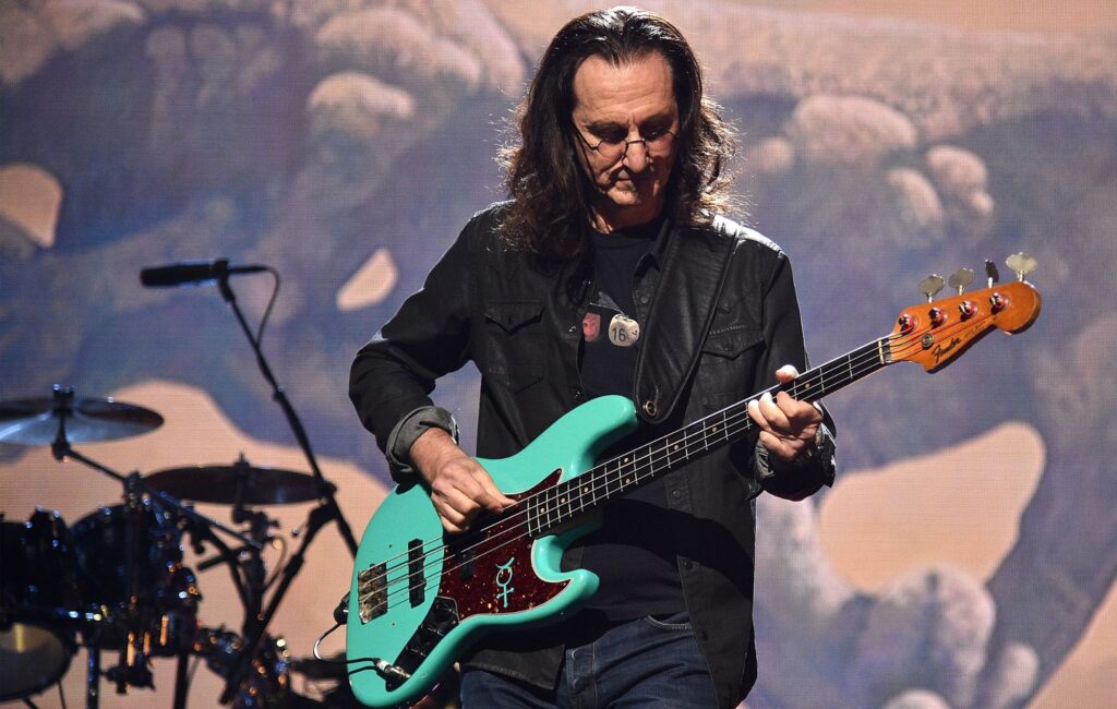 rush’s-geddy-lee-hosts-new-docu-series-about-bassists-with-krist-novoselic,-robert-trujillo-and-more