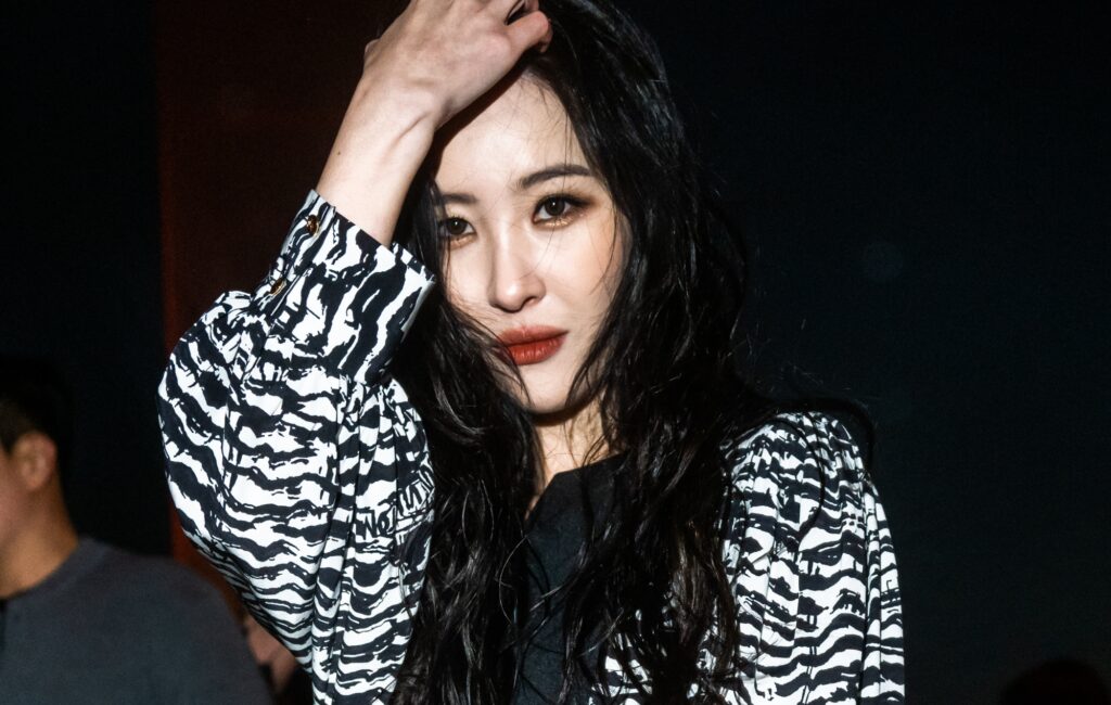 listen-to-sunmi’s-soulful-cover-of-amy-winehouse’s-‘valerie’