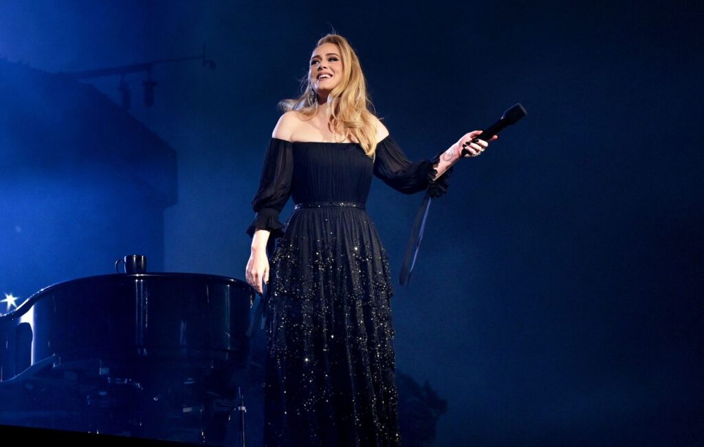 adele-gets-emotional-at-vegas-show-after-spotting-doctor-who-delivered-her-baby