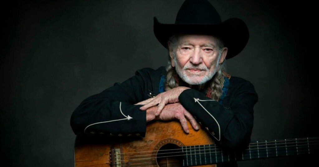 watch:-willie-nelson-performs-“i-never-cared-for-you”-on-‘the-late-show-with-stephen-colbert’