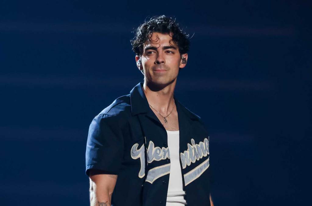 joe-jonas-left-confused-after-cvs-security-said-he-looks-‘crazy-in person’