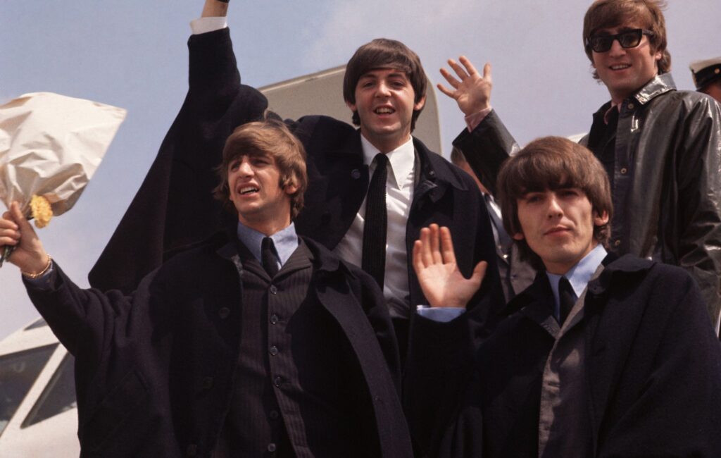 watch-the-peter-jackson-directed-music-video-for-the-beatles’-“final”-song-‘now-and-then’