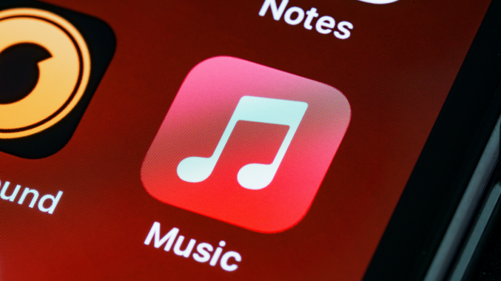 apple-reports-‘all-time-high’-quarterly-services-revenue,-which-includes-apple-music