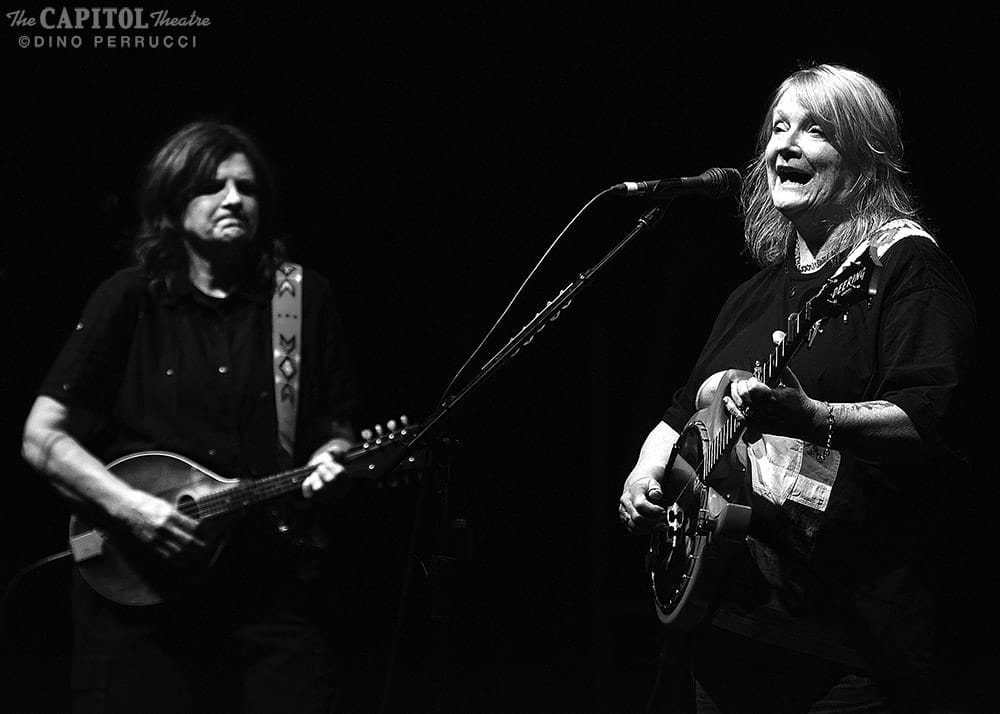 indigo-girls-recognize-domestic-violence-awareness-month-at-the-capitol-theatre-(a-gallery)