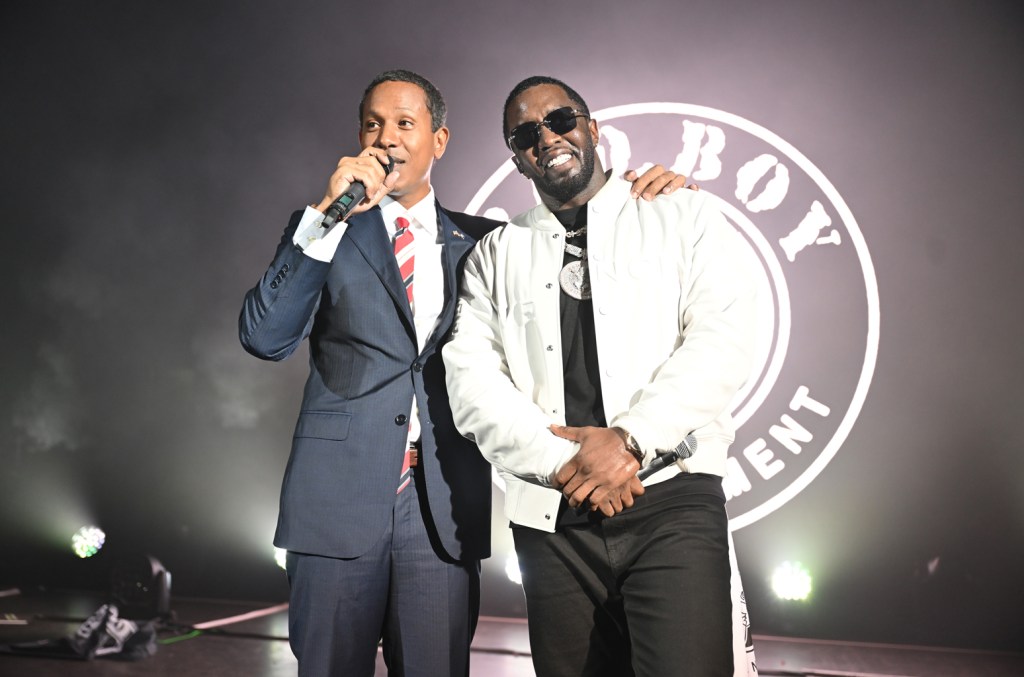 diddy-brings-out-shyne-during-charity-concert-in london