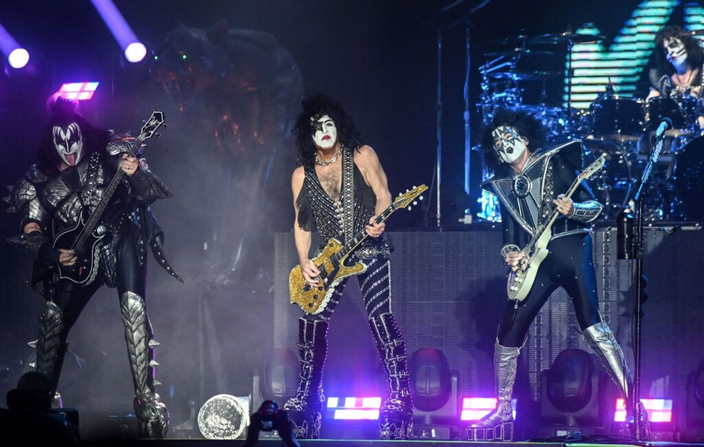 kiss-set-to-livestream-final-concert-of-2023-farewell-tour