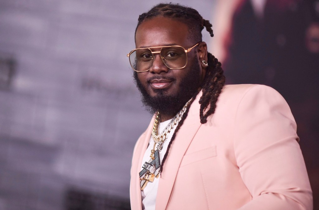 t-pain-&-snoop-dogg-link-up-for-new-anthem-‘that’s-how-we ballin’