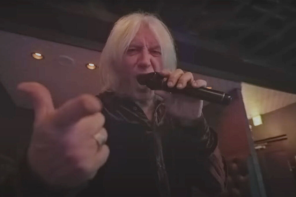 what’s-on-def-leppard’s-‘go-to’-karaoke-list?