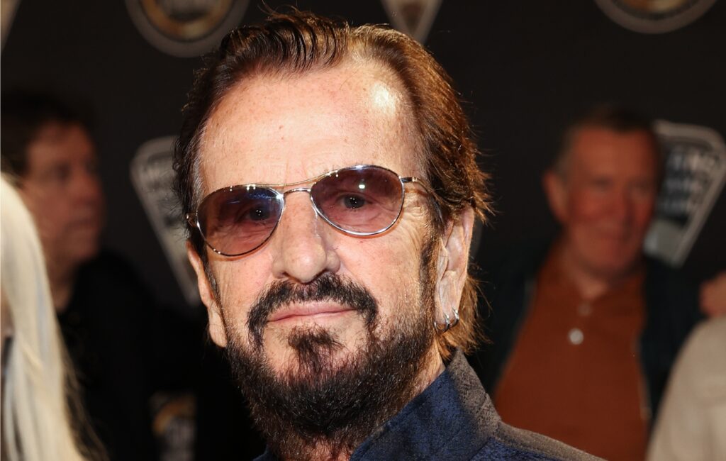 ringo-starr-reacts-to-“incredible”-news-that-the-beatles-are-number-one