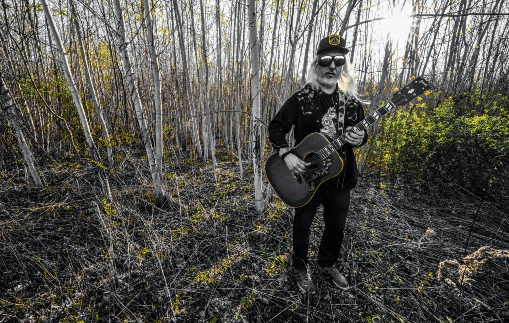 j-mascis-announces-fifth-album-‘what-do-we-do-now’-and-shares-‘can’t-believe-we’re-here’