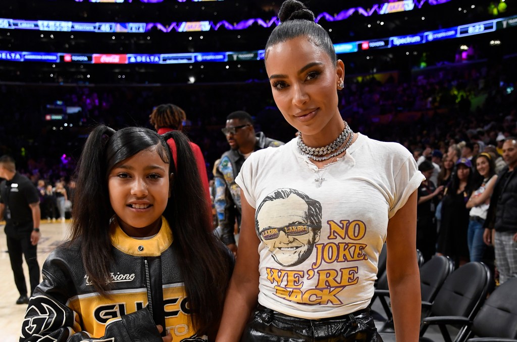 north-west-becomes-mom-kim-kardashian-in-re-creation-of-throwback-photo-with-paris hilton