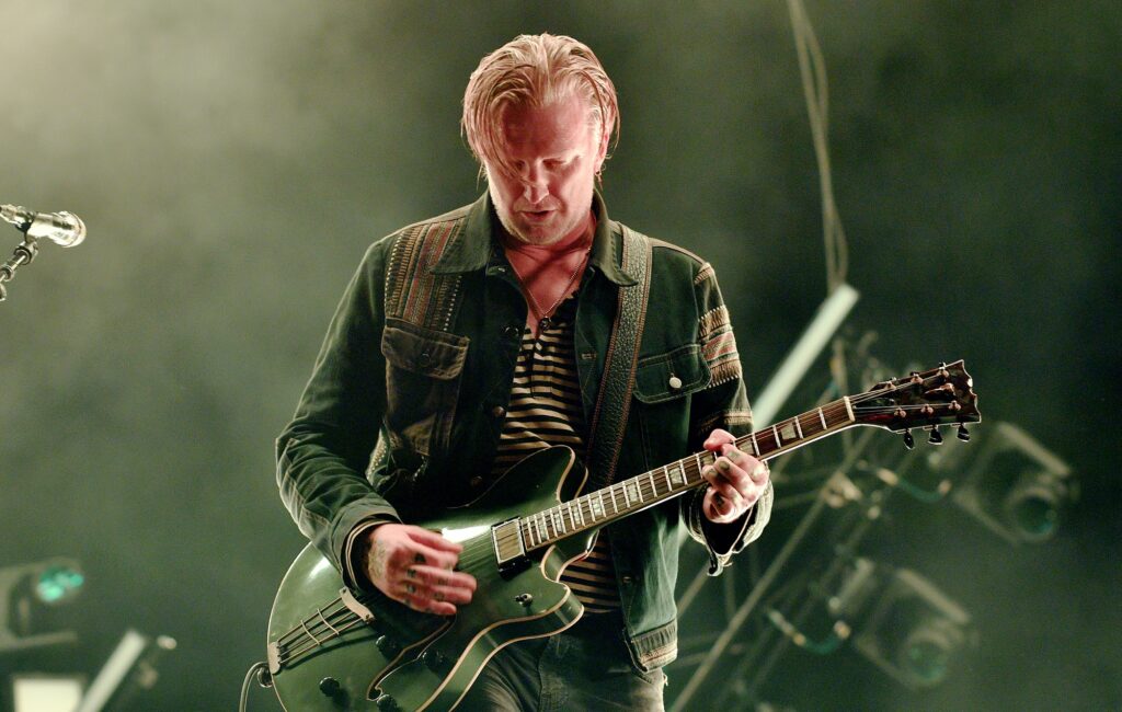 josh-homme-says-he’s-“all-clear”-from-cancer-and-reflects-on-recent-“heartache”