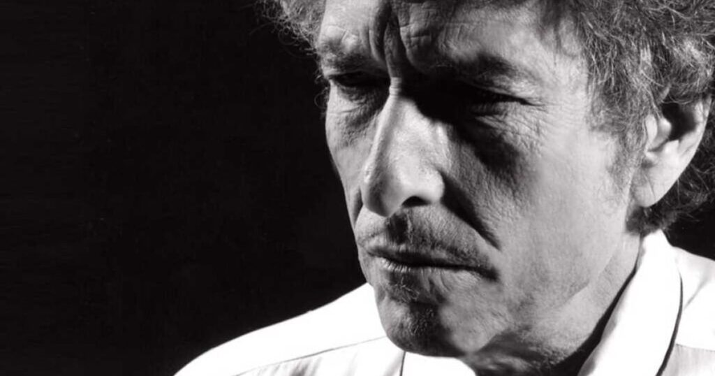 listen:-bob-dylan-debuts-partial-“new-york-state-of-mind”-at-the-beacon