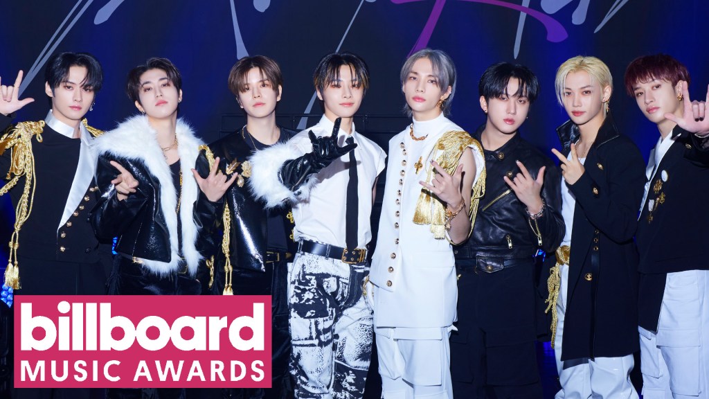 stray-kids-perform-‘s-class’-and-‘lalalala’-|-billboard-music-awards 2023