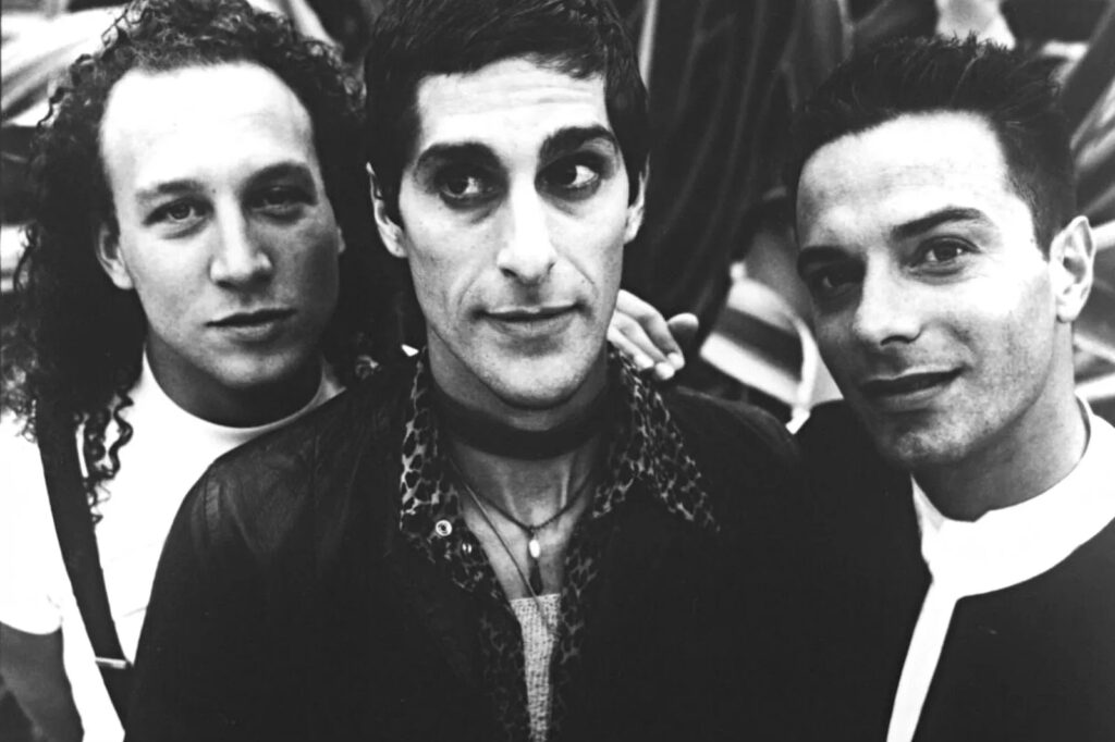 perry-farrell-is-saying-goodbye-to-porno-for-pyros