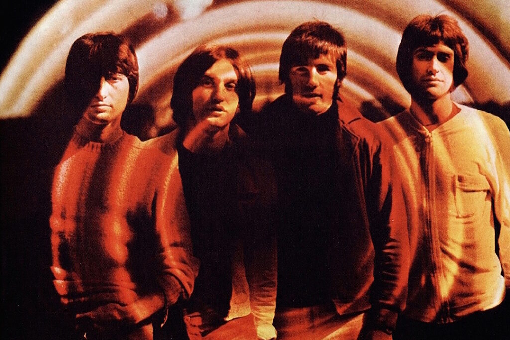 55-years-ago:-the-kinks’-beloved-‘village-green’-somehow-flops