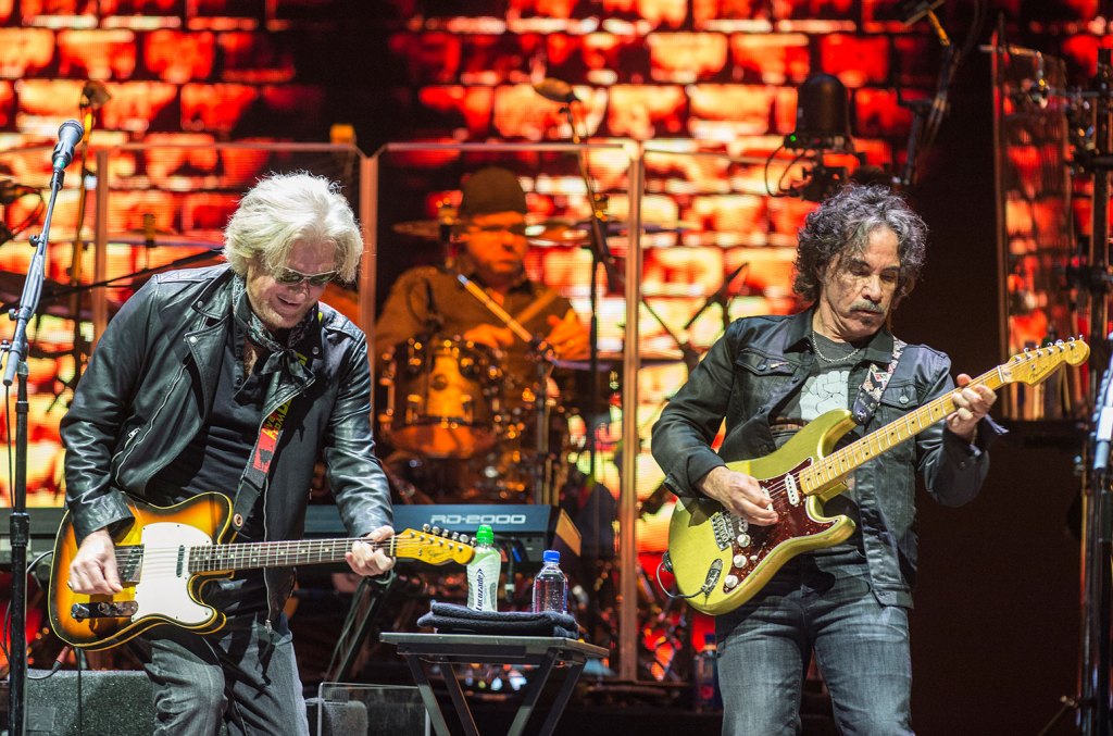 daryl-hall-suing-john-oates-over-plan-to-sell-stake-in-joint-venture-to-primary wave