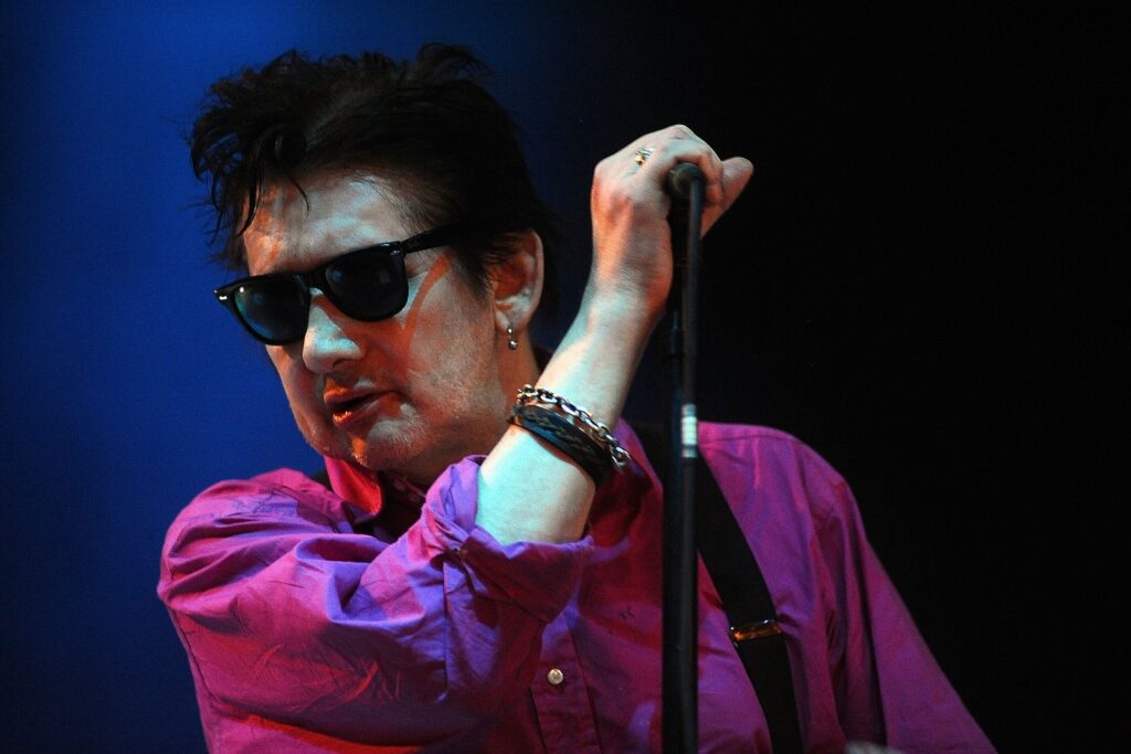 pogues-frontman-shane-macgowan-dies-at-65