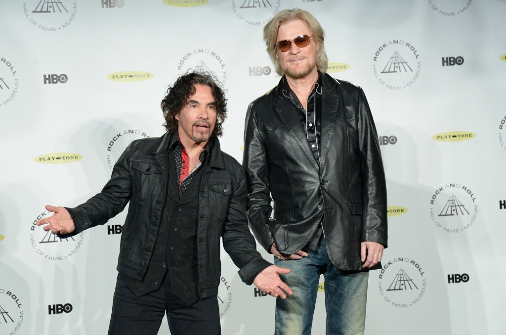 hall-&-oates-lawsuit-ruling:-judge-blocks-oates-from-selling-to-primary-wave-(for now)