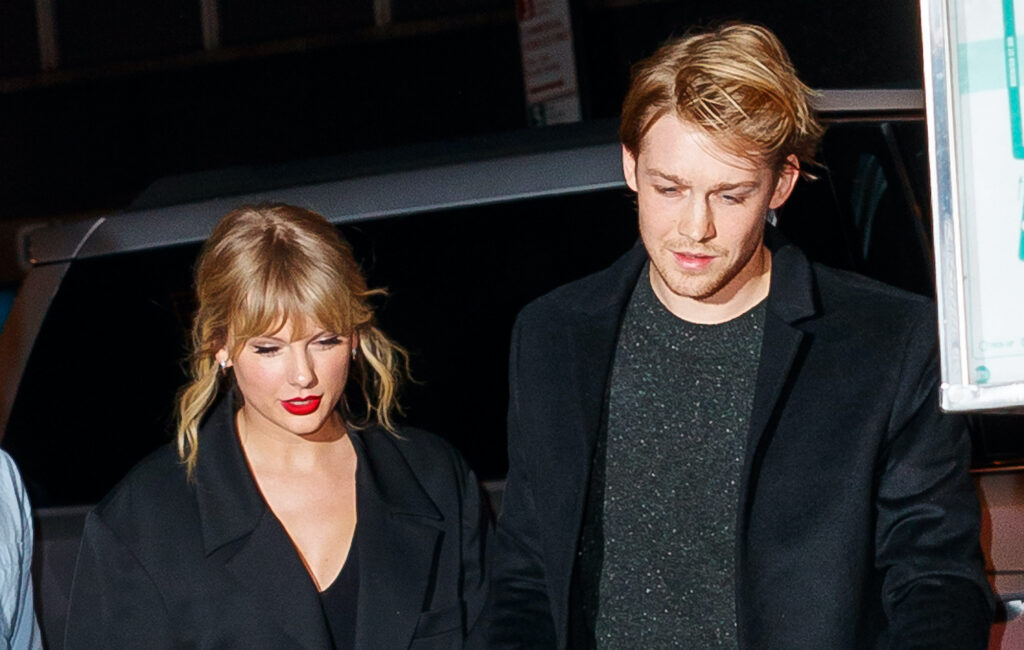 taylor-swift’s-publicist-hits-back-at-“fabricated-lies”-that-she-secretly-married-joe-alwyn