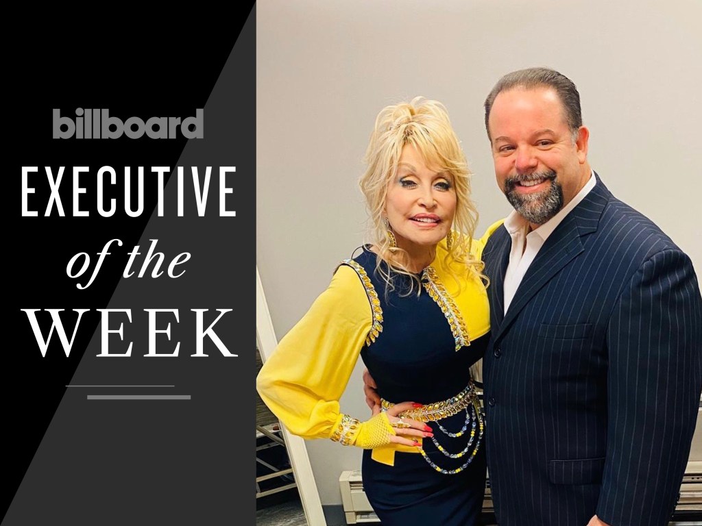 how-dolly-parton’s-‘rockstar’-became-her-biggest-debut-yet,-from-dallas-cowboys-to-dollar general