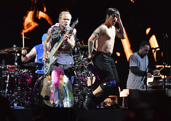 red-hot-chili-peppers-expand-unlimited-love-tour-into-2024