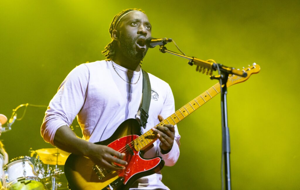 bloc-party-announce-huge-london-show-to-celebrate-20-years-of-‘silent-alarm’-with-friendly-fires,-the-hives-and-more