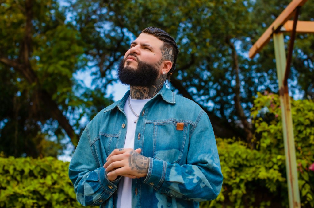 reggaeton-con-religion:-farruko,-daddy-yankee-&-more-who’ve-embraced faith