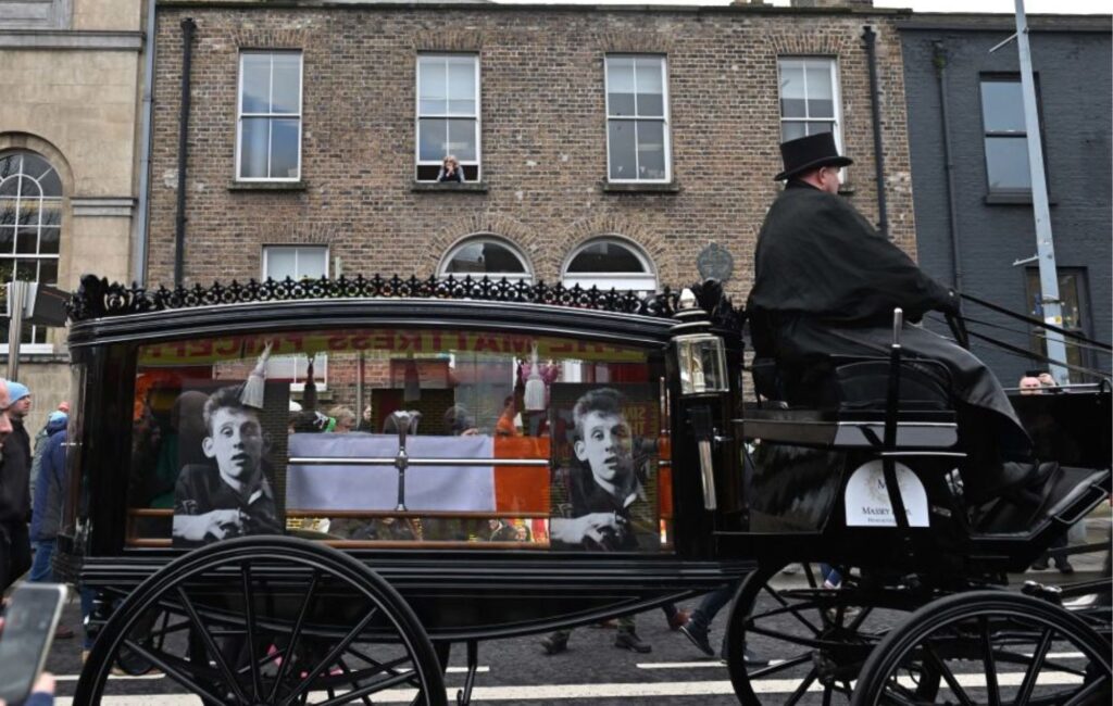 nick-cave,-aiden-gillen-and-johnny-depp-lead-tributes-to-shane-macgowan-at-his-funeral