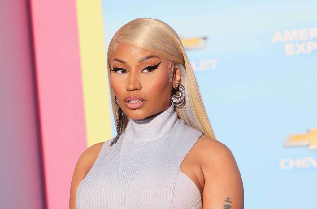 nicki-minaj’s-pink-friday-2-perfume-is-out-now:-get-it-before-it-sells out