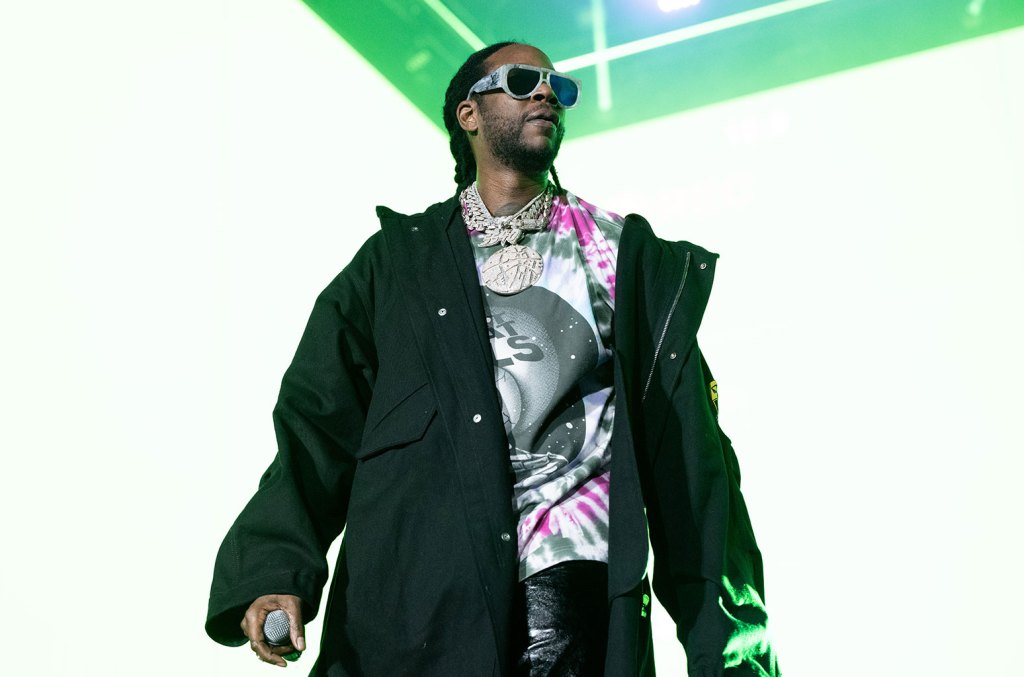 2-chainz-hospitalized-following-car-accident-in miami