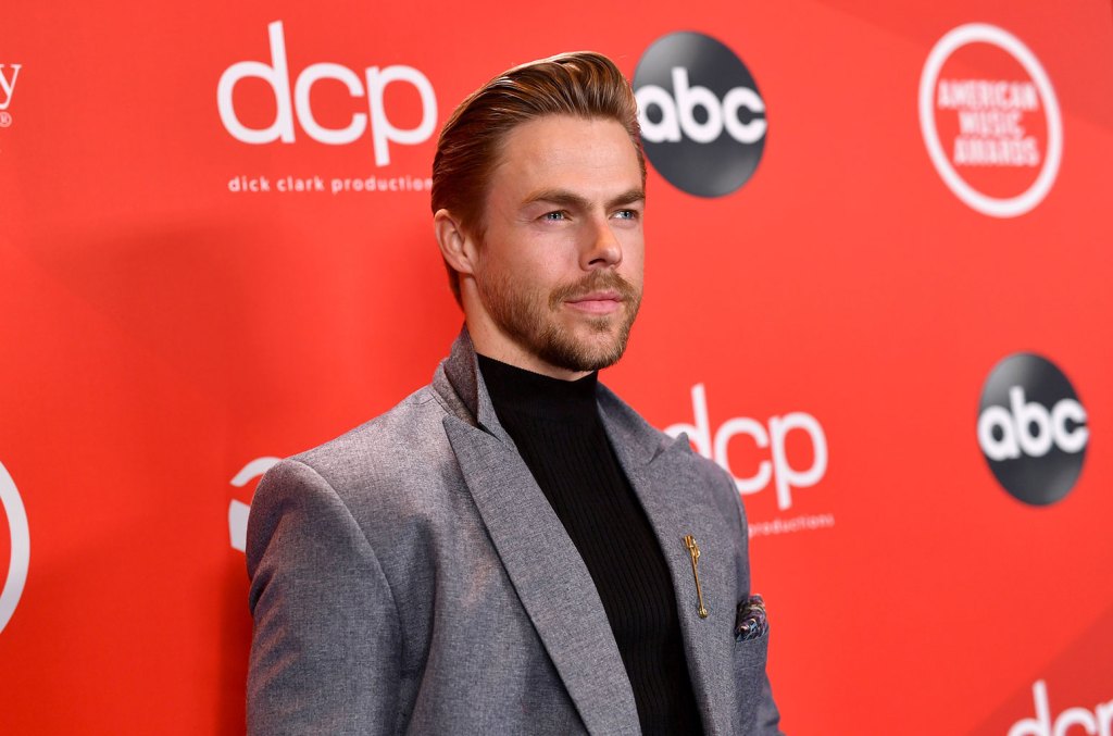 derek-hough-says-wife-is-‘on-the-long-road-of-recovery’-after-emergency-brain surgery