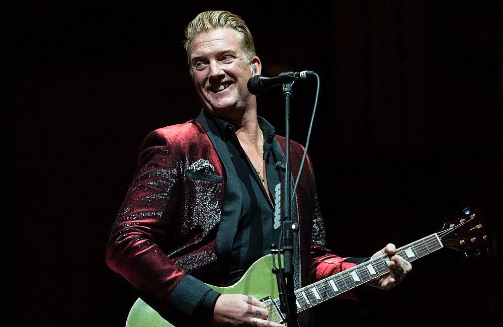 josh-homme-reveals-elton-john’s-cheeky-glastonbury-jab