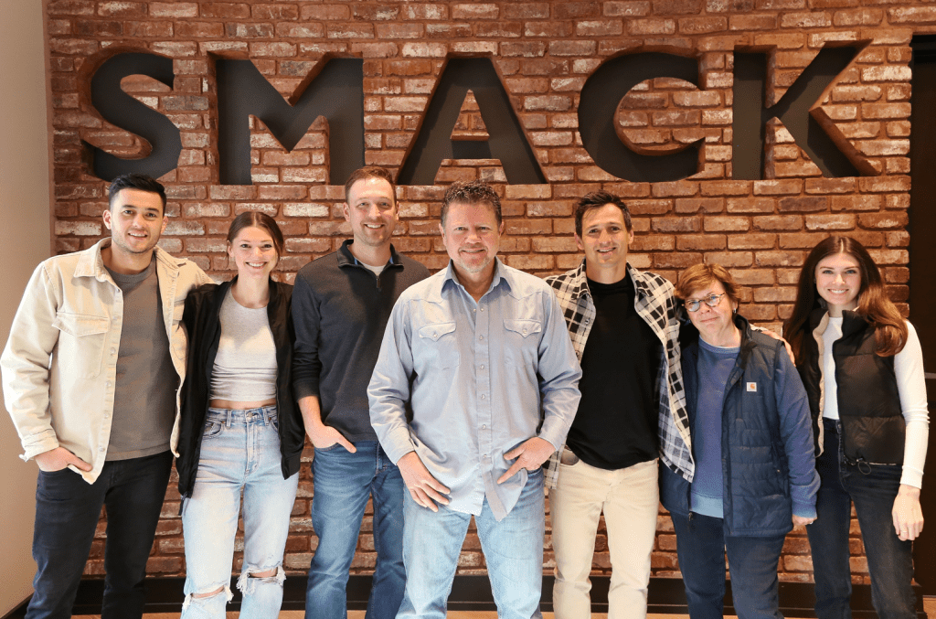 country-hitmaker-lee-thomas-miller-signs-with smacksongs