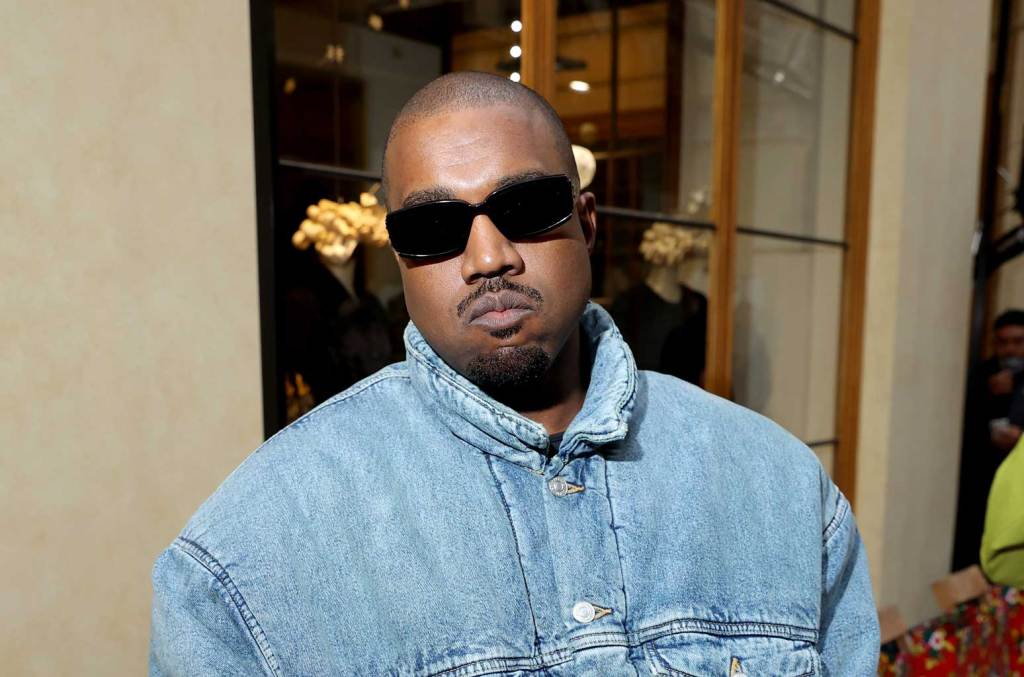 kanye-west-wears-kkk-style-hood-at-‘vultures’-listening-party-&-fans-are shocked