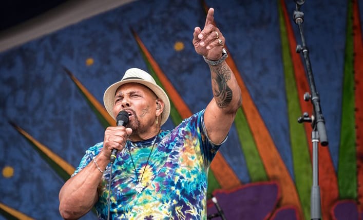 aaron-neville-tells-it-like-it-is