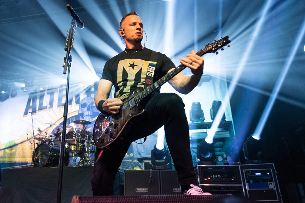 mark-tremonti-celebrates-christmas,-looks-ahead-to-creed-reunion