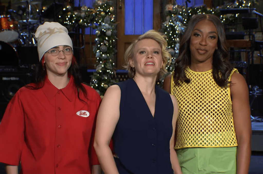 billie-eilish-&-kate-mckinnon-spread-christmas-cheer-in-new-‘snl’-promo