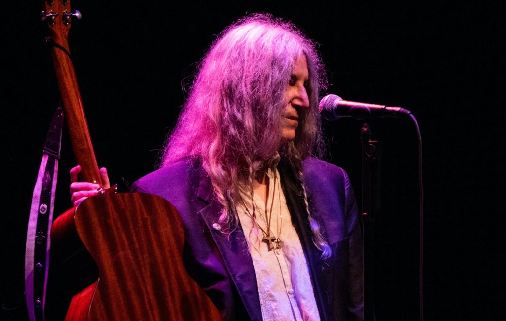 patti-smith-shares-health-update-after-hospitalisation:-“i’m-grateful-to-have-had-such-care”