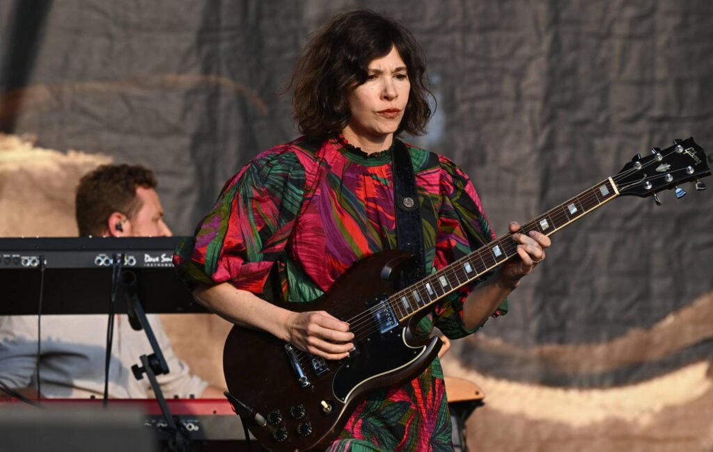 sleater-kinney’s-carrie-brownstein-on-how-grief-influenced-new-album-‘little-rope’:-“i-really-needed-to-keep-going”